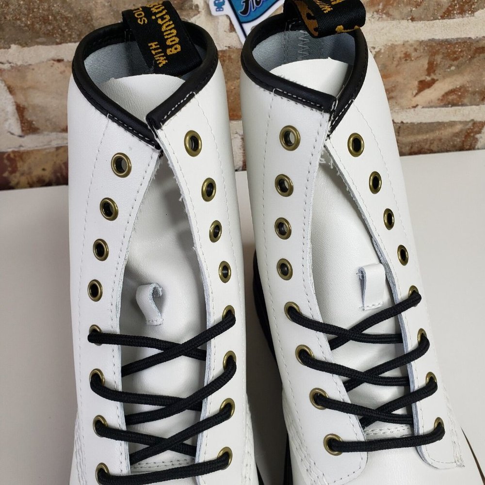 Dr Martens Airwair Zavala Smooth Leather White Boots Mens Size 9 / Wmns Size 10 - Picture 9 of 11